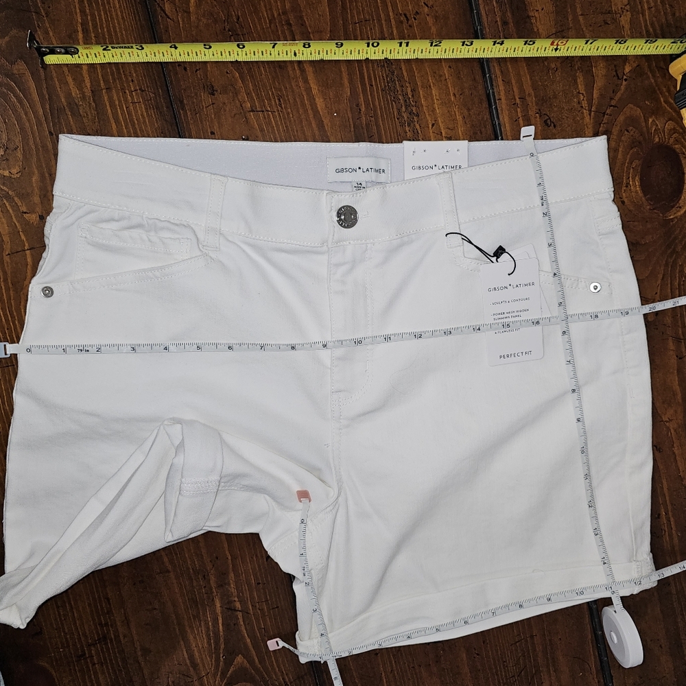NWT Gibson Latimer Women's Denim White Jean Shorts Size 14 & 16 - Picture 5 of 5
